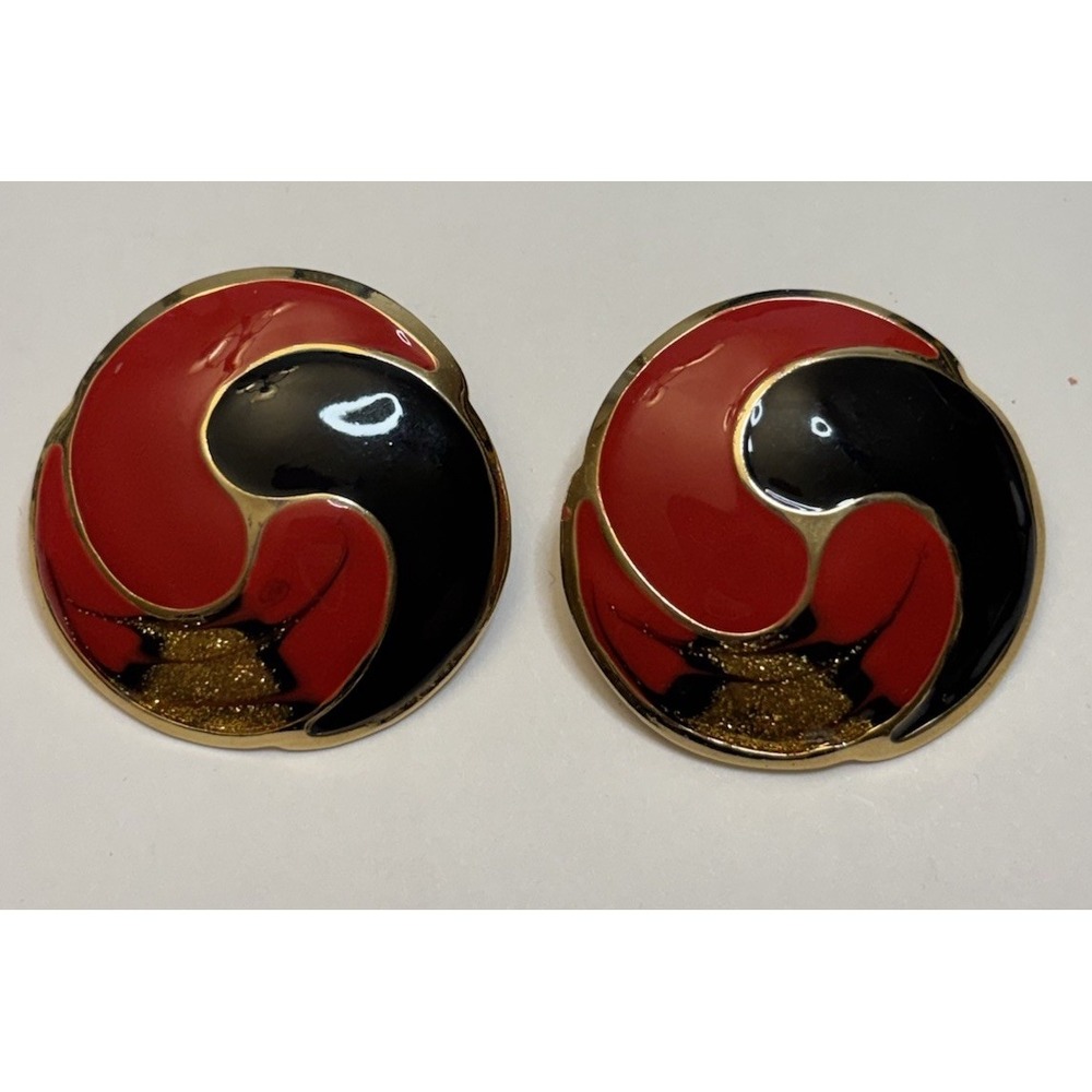 Vintage 1980s Red Black Enamel Swirl Earrings Gold Tone Large Round Pierced
